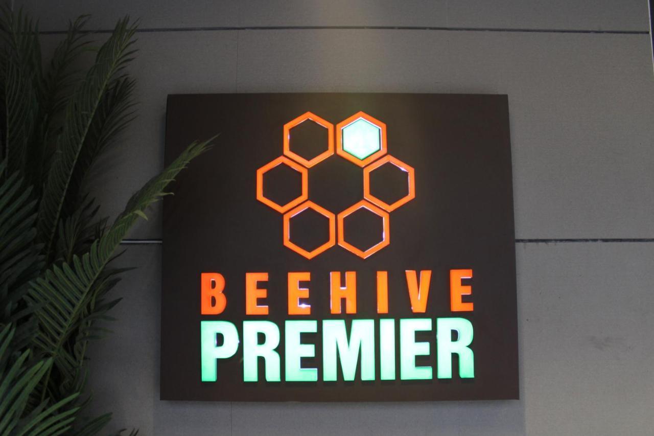 Hotel Beehive Premier à Malé Extérieur photo