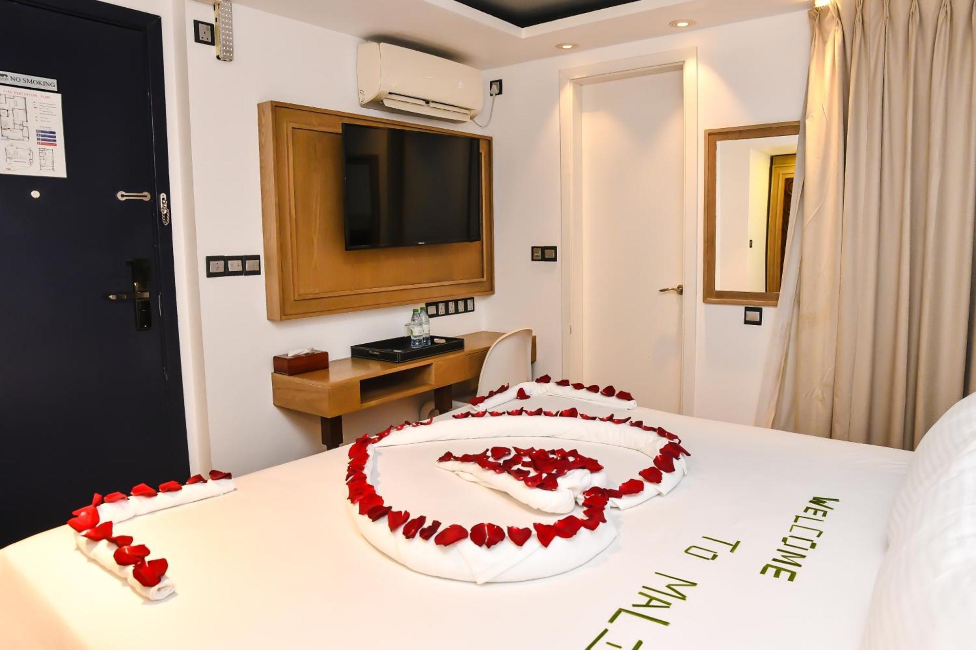 Hotel Beehive Premier à Malé Extérieur photo