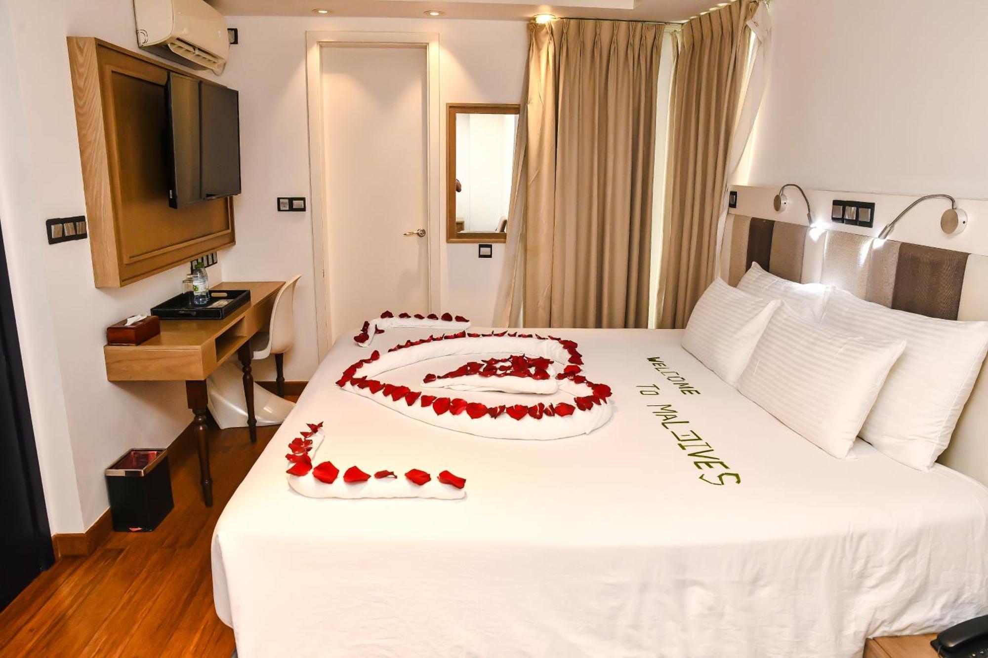 Hotel Beehive Premier à Malé Extérieur photo